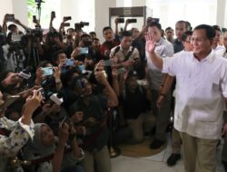 Ajaklah Pilpres 2024 dengan Ramah dan Bergembira, Prabowo: Politik Itu Terlalu Serius, Melelahkan, Jadi Santai Saja.