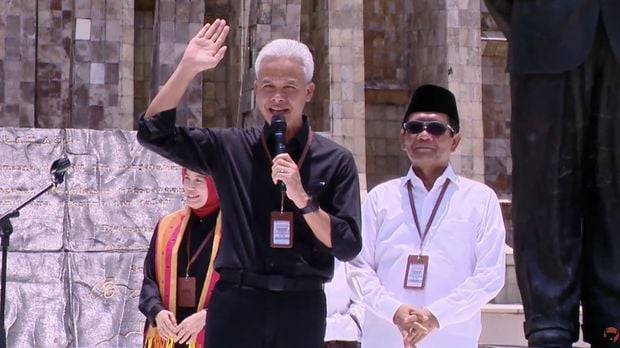 Ganjar-Mahfud Resmi Mendaftarkan Diri ke KPU untuk Pemilihan Presiden 2024