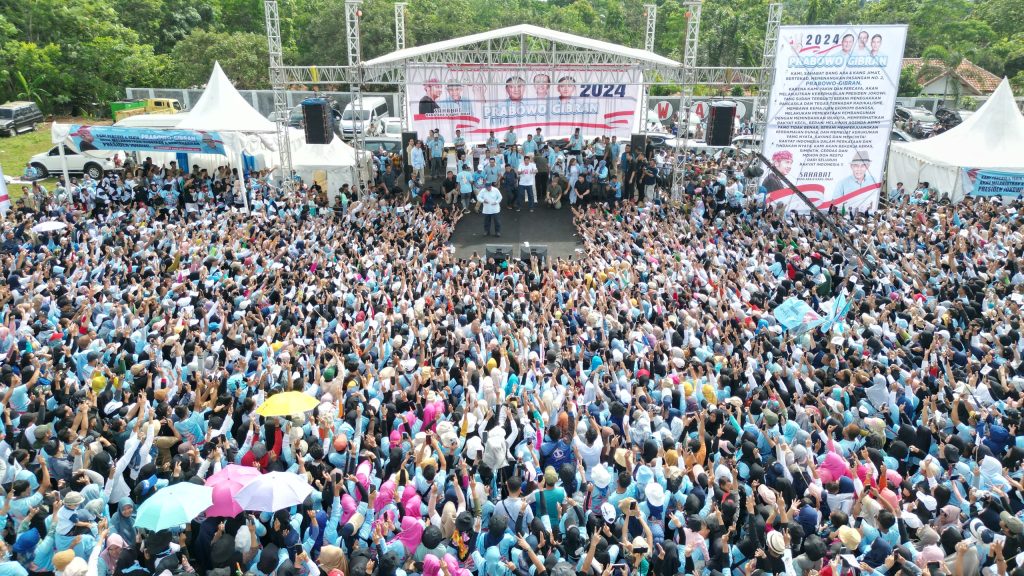 Prabowo Menganjurkan Warga Subang untuk Tetap Waspada dan Memeriksa Surat Suara agar Tidak Ada yang Rusak