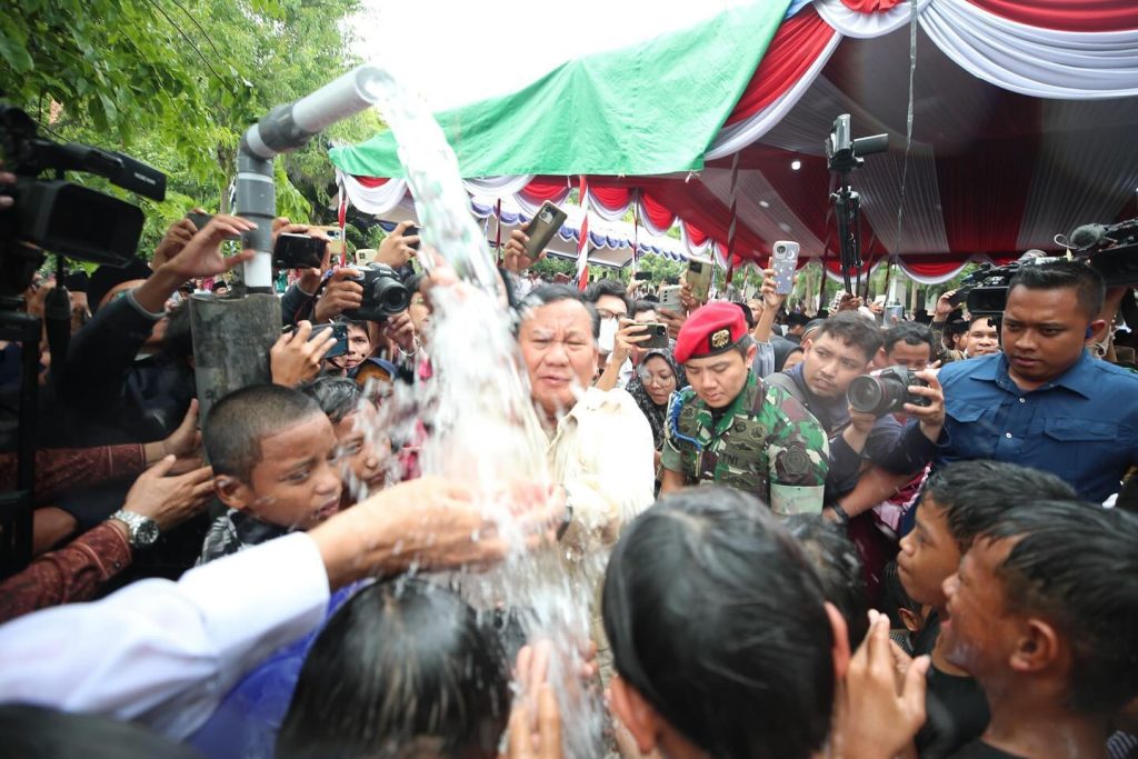 Prabowo Subianto Mengresmikan 15 Titik Sumber Air Bersih di Madura demi Kebutuhan Masyarakat