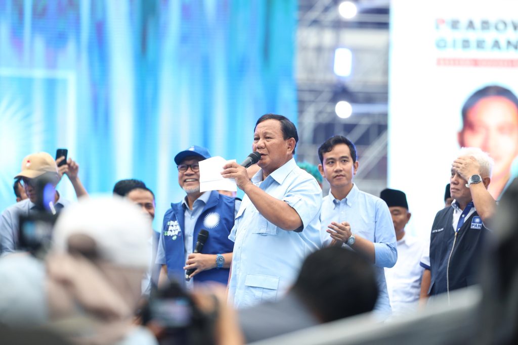 Prabowo Subianto Mengajak Puluhan Ribu Warga di Bandung untuk Berdoa bagi Palestina saat Isra Mi’raj