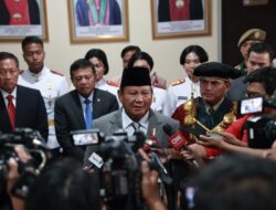 Menteri Pertahanan Prabowo Subianto saat Wisuda Unhan: Orang yang Rajin dan Cerdas Akan Mampu Bertahan di Era Tantangan