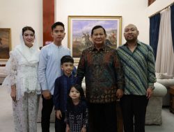 Idul Fitri 1445 H, Prabowo Subianto Mengadakan Halal Bihalal dengan Gibran dan Keluarga di Kertanegara