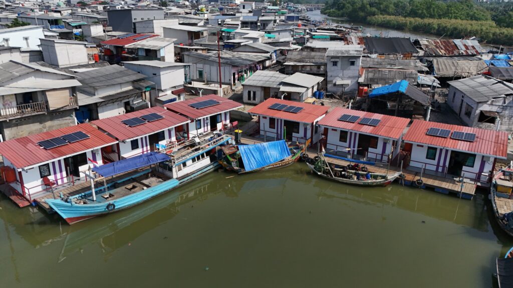 Prabowo Memberikan Bantuan Rumah Apung, Warga Kampung Nelayan Jakarta Mengungkapkan Rasa Syukur