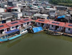 Prabowo Subianto Memberikan Rumah Terapung, Desa Nelayan Jakarta Berterima Kasih