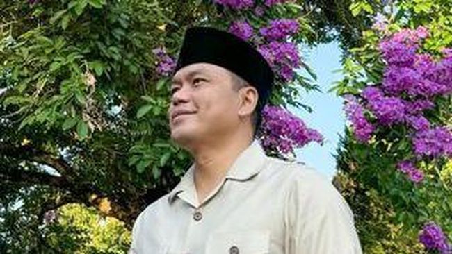 Jadi Komut Baru Pertamina, Ini Profil Simon Aloysius Mantiri