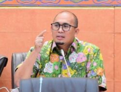 Kereta Api Moda Transportasi Strategis Nasional, Andre Rosiade Dorong Tingkatkan Layanan