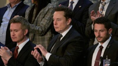 Rusuh Tak Terkendali! Elon Musk Ramal Inggris Menuju Perang Saudara