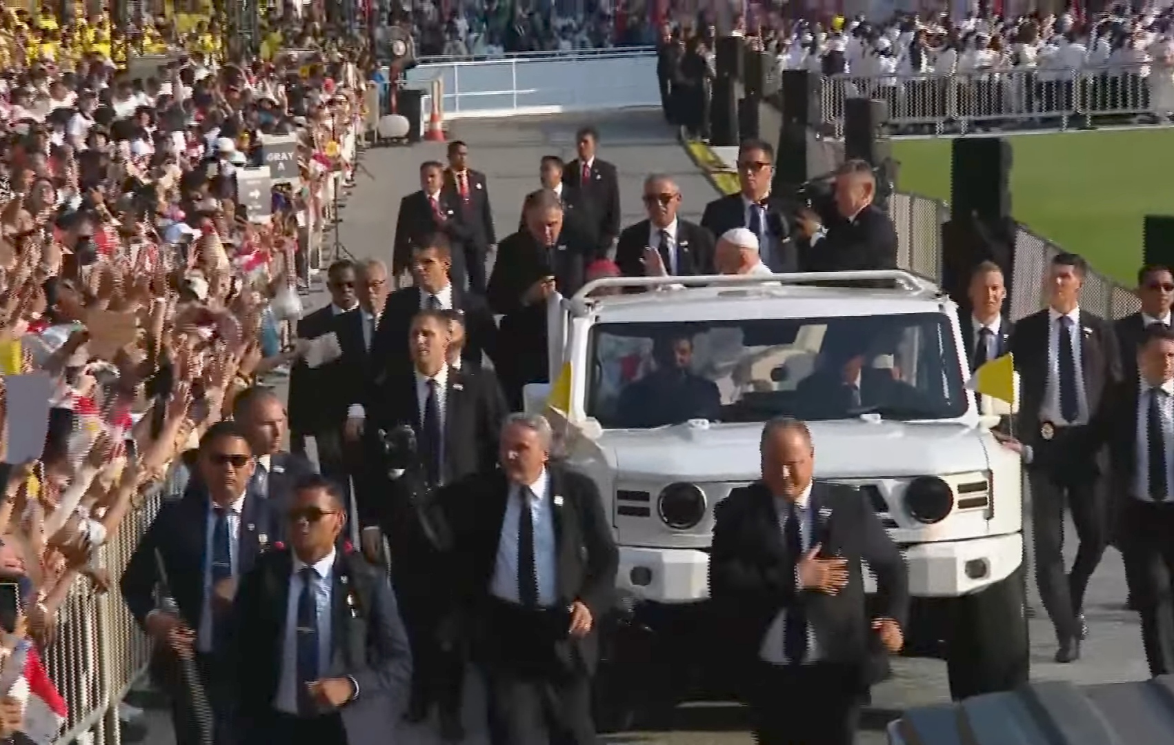 Pope Francis Tours in Prabowo Subianto’s Rugged Maung Vehicle to Greet the Faithful