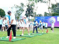Kunjungi Turnamen Golf untuk Individu Berkebutuhan Khusus