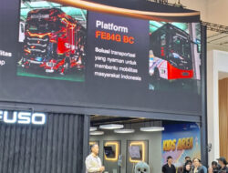 Mitsubishi Fuso Perkenalkan Truk Mobile Charging eCanter dan Tractor Head Terbaru di HUT ke-55 GIIAS 2025