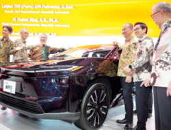 Menperin Agus Gumiwang Dukung Lokalisasi Toyota New bZ4X di GIIAS 2025